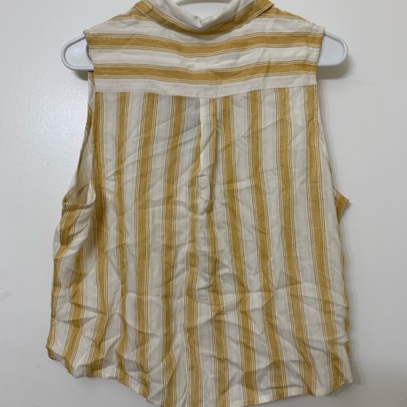 Top - Picture 3 of 3